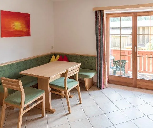 Esstisch Prantlhof - Wohnung Sylvia